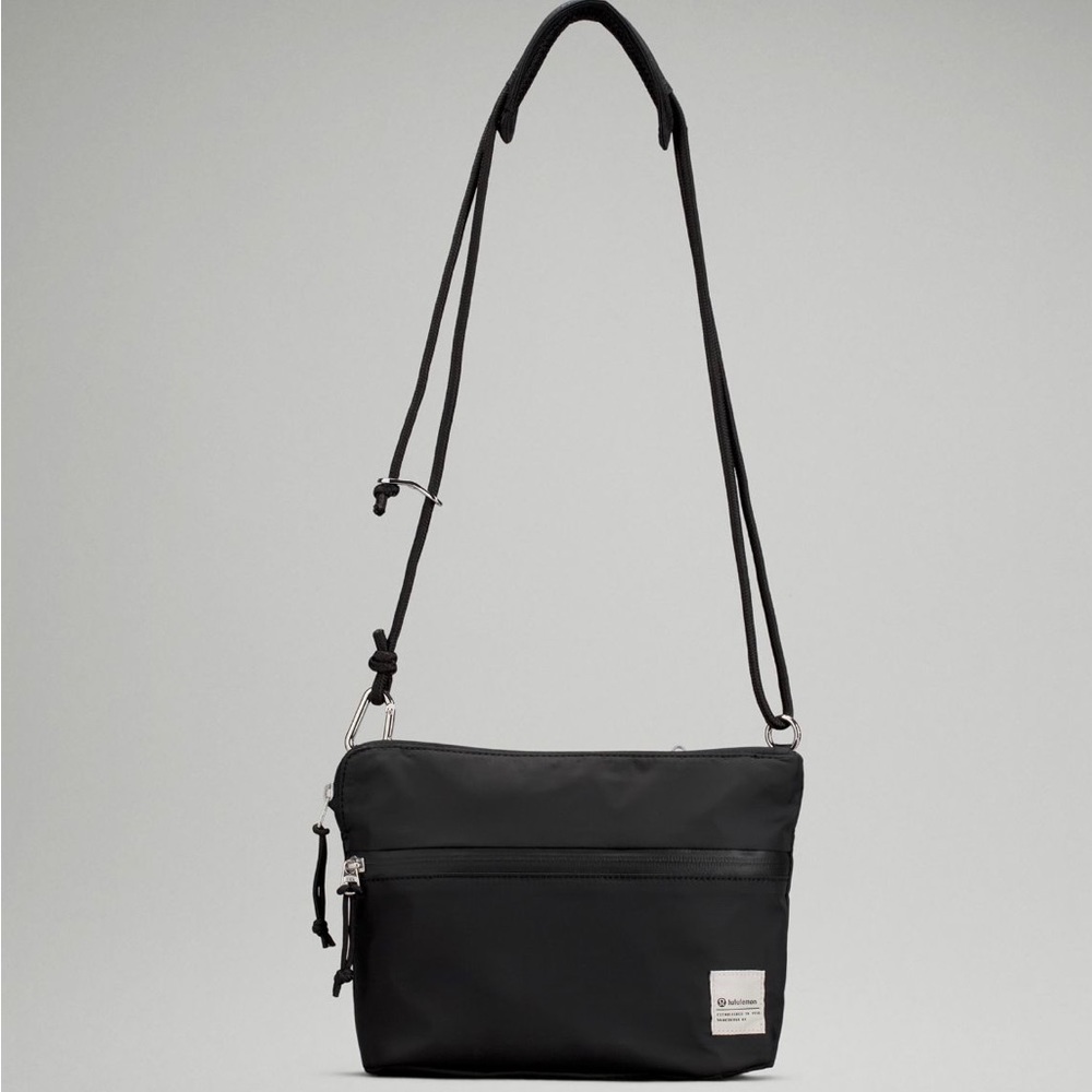 Lululemon Patch Logo Crossbody